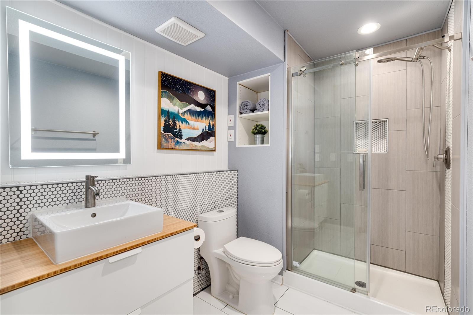 16155 E Oakwood Drive