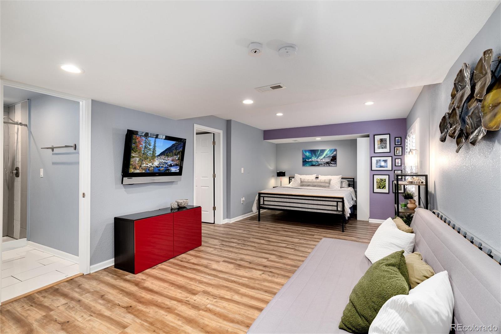 16155 E Oakwood Drive