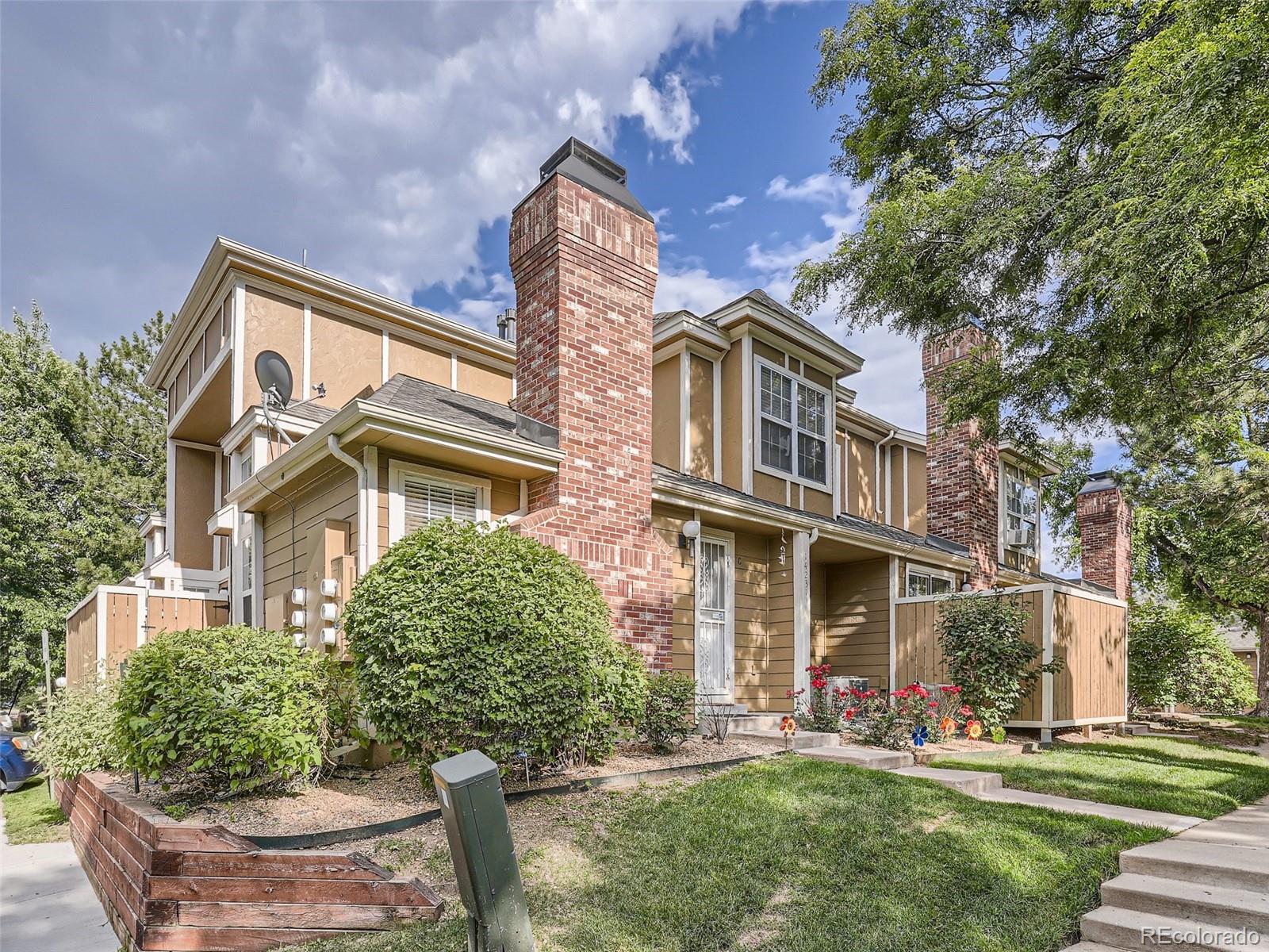 14231 E Dickinson Drive Unit: D