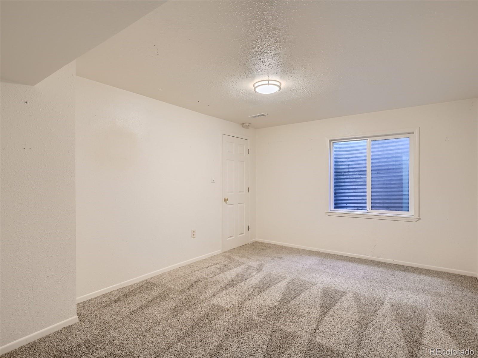 14231 E Dickinson Drive Unit: D