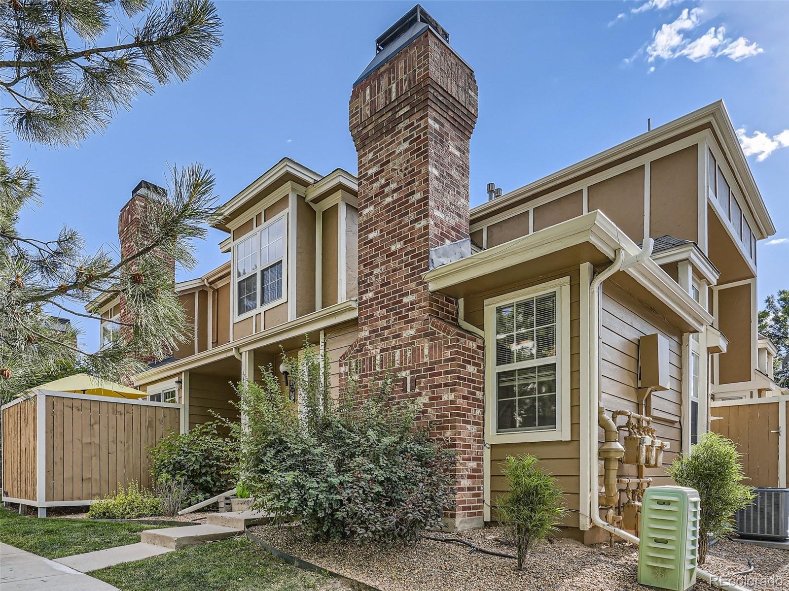 14231 E Dickinson Drive Unit: D