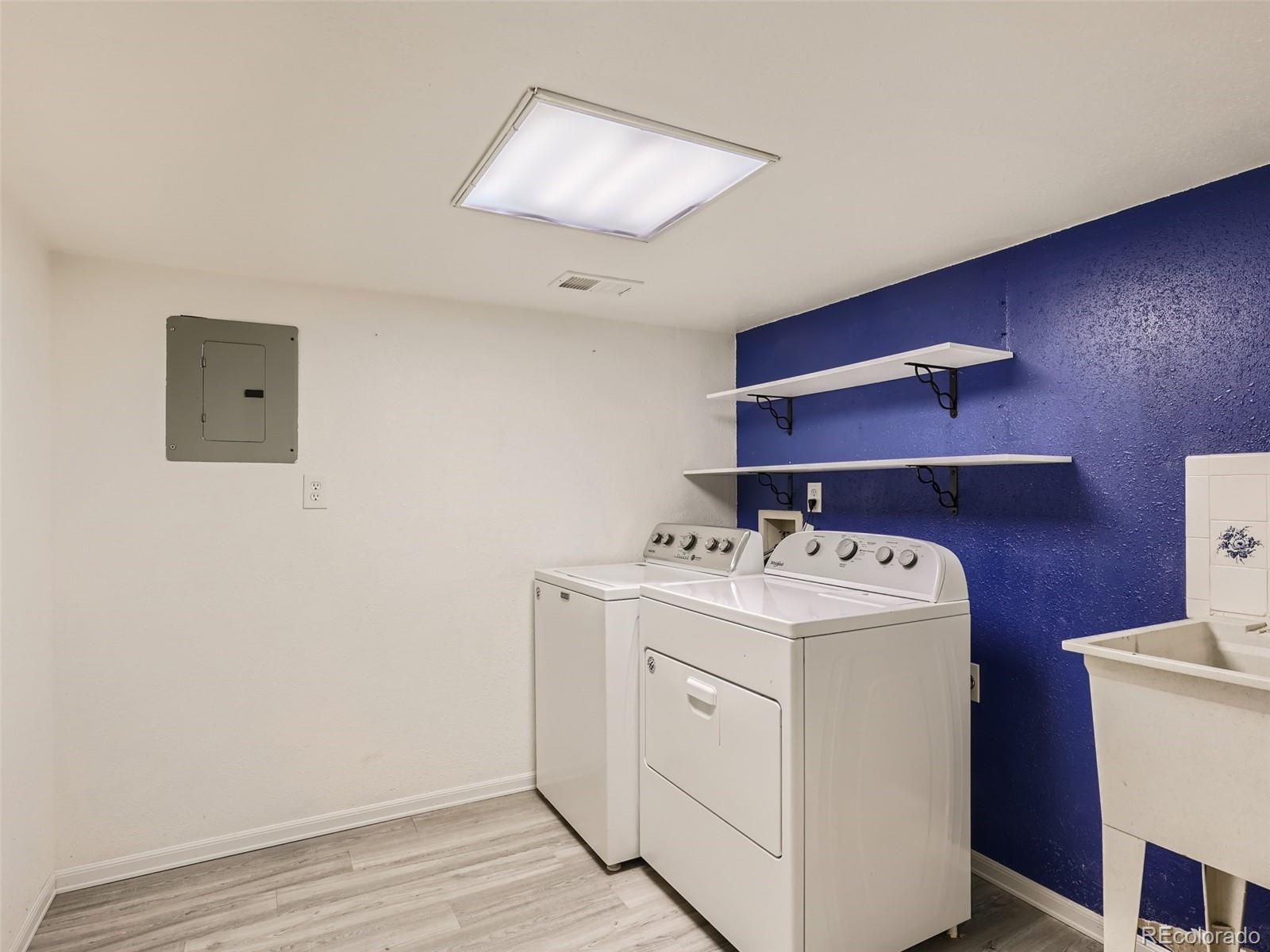 14231 E Dickinson Drive Unit: D