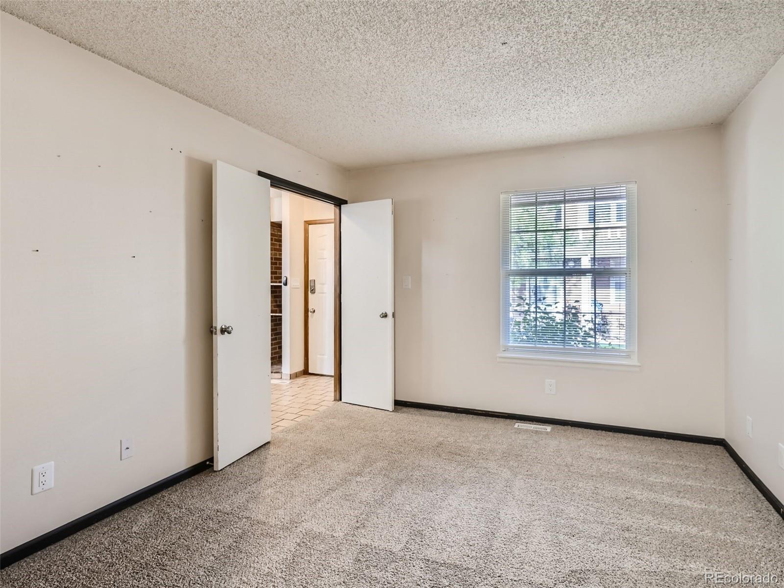 14231 E Dickinson Drive Unit: D