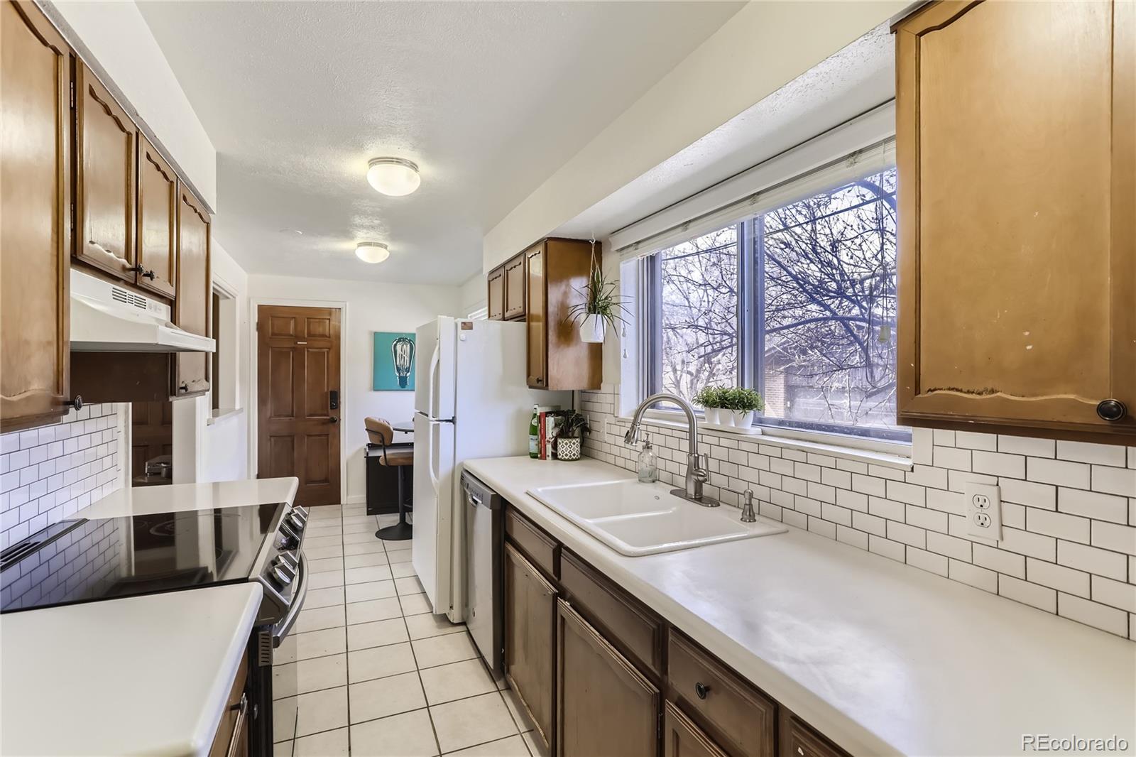 2635 S University Boulevard