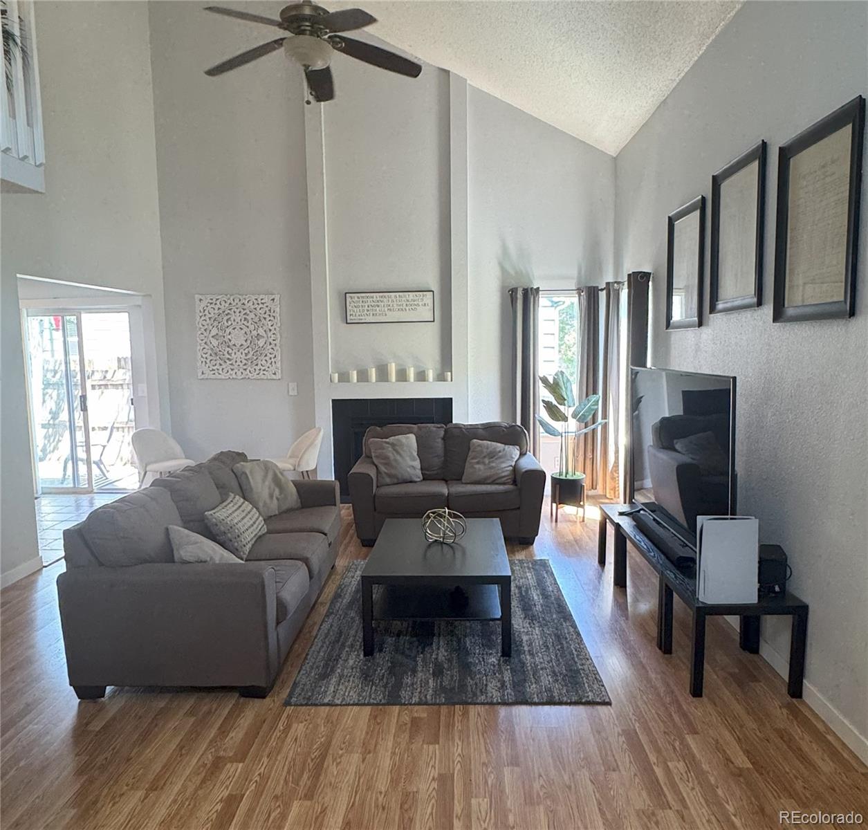 5425 W 115th Place