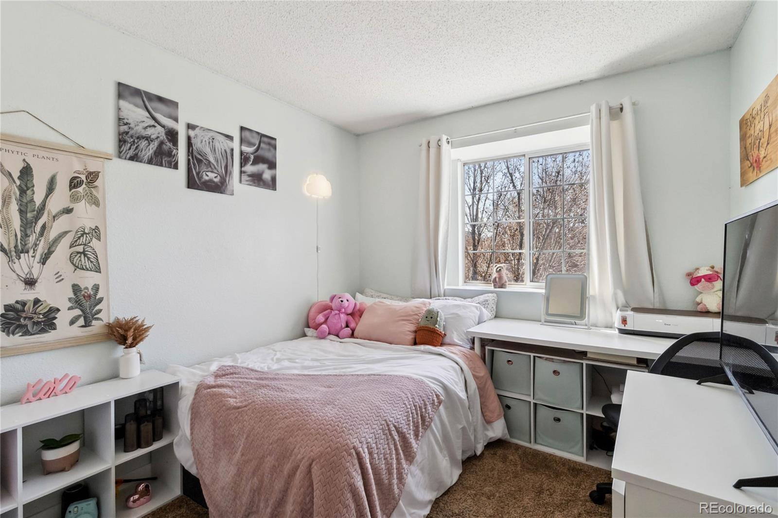 5425 W 115th Place