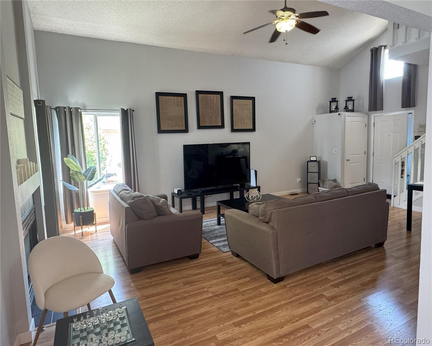 5425 W 115th Place