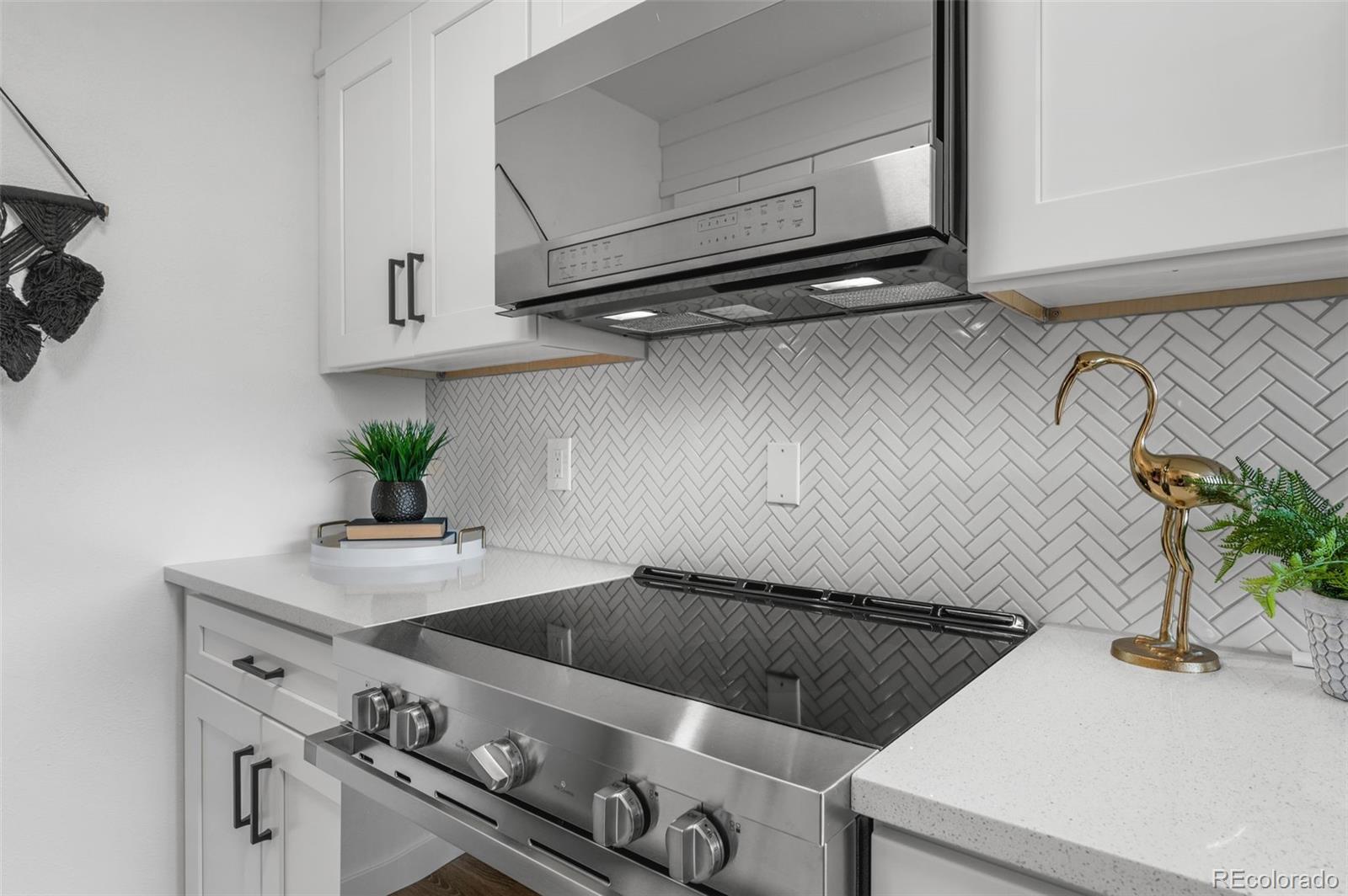 252 N Pennsylvania Street Unit: 507