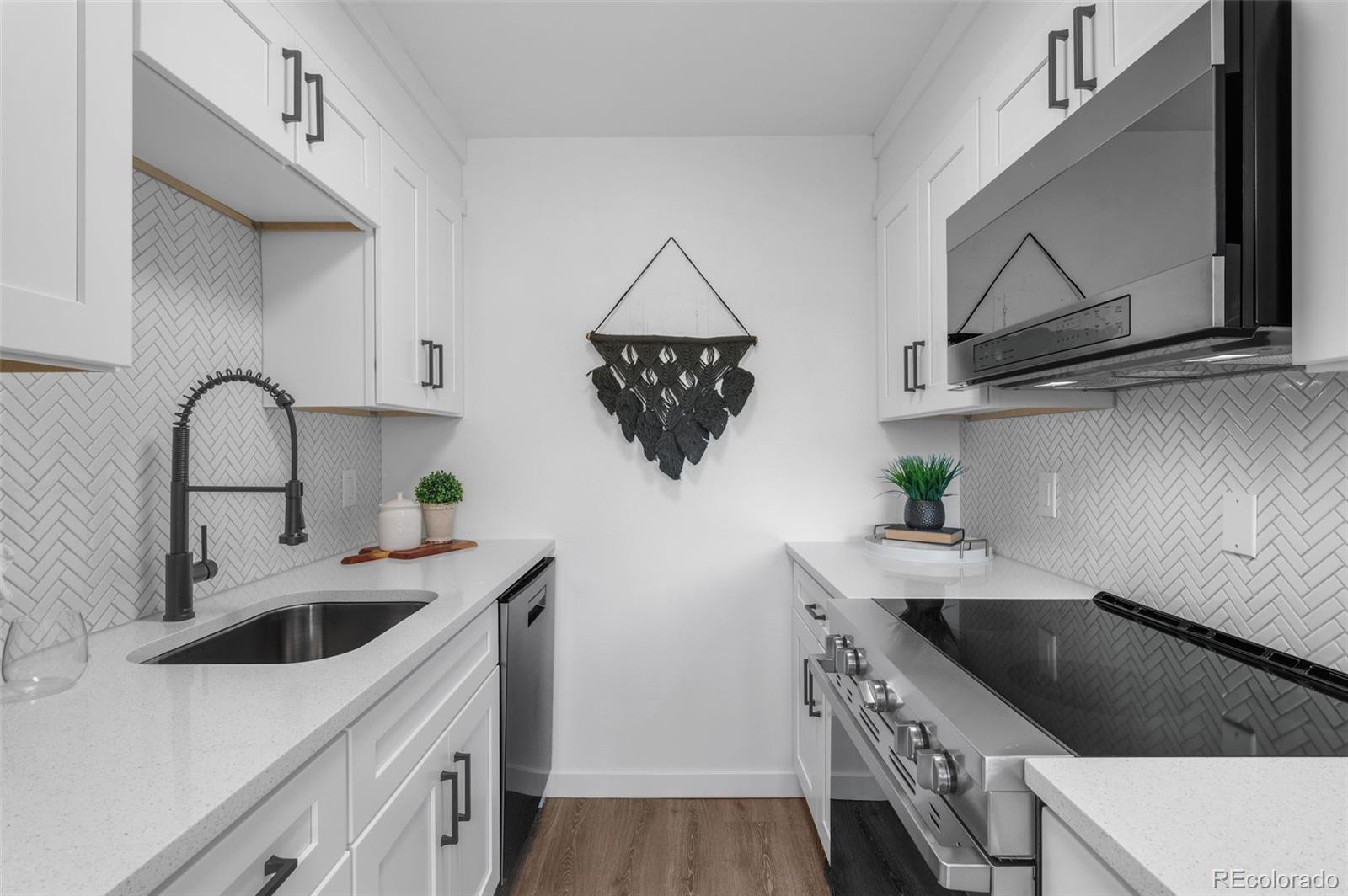 252 N Pennsylvania Street Unit: 507