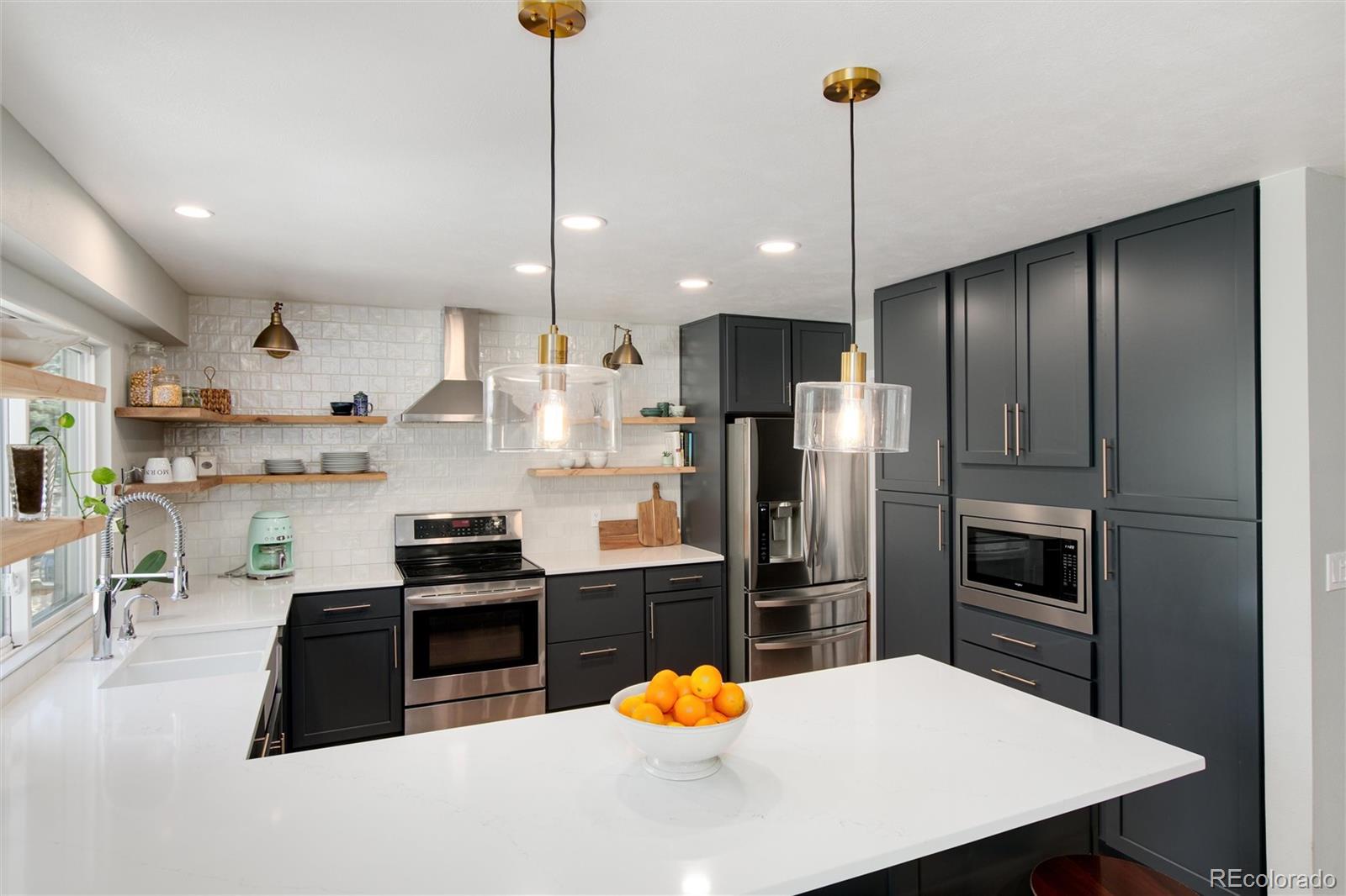 6081 E Mineral Drive