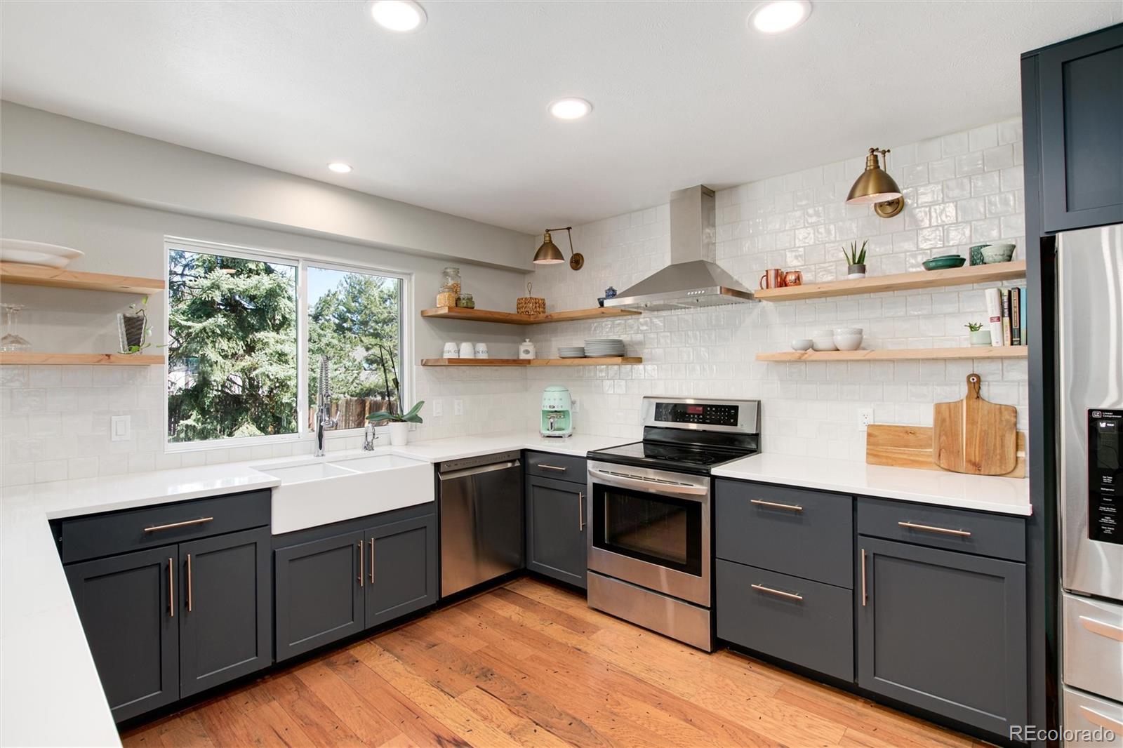 6081 E Mineral Drive