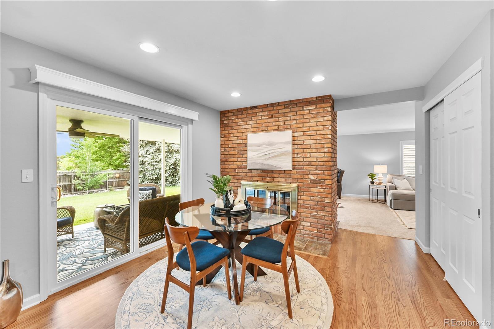 8896 W Prentice Avenue