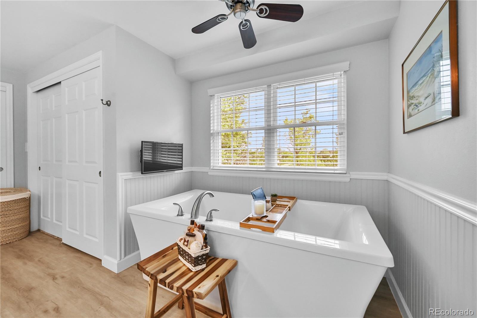 8896 W Prentice Avenue