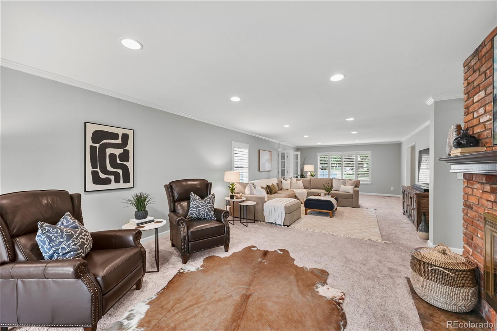 8896 W Prentice Avenue