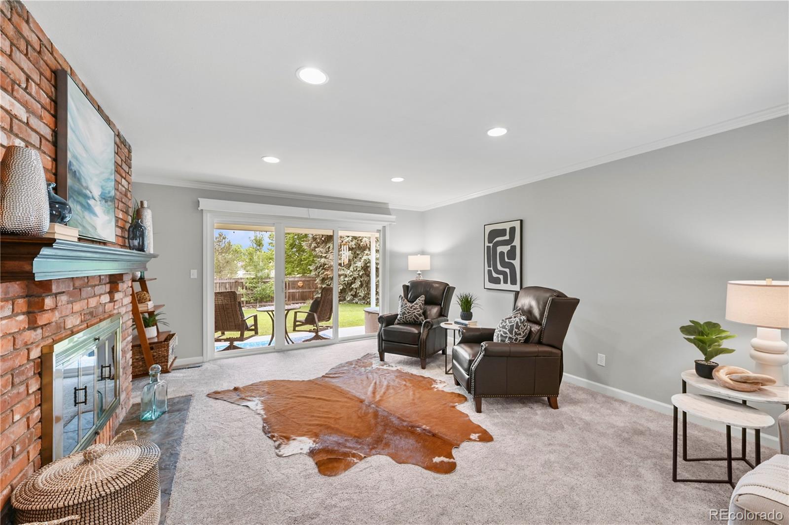 8896 W Prentice Avenue