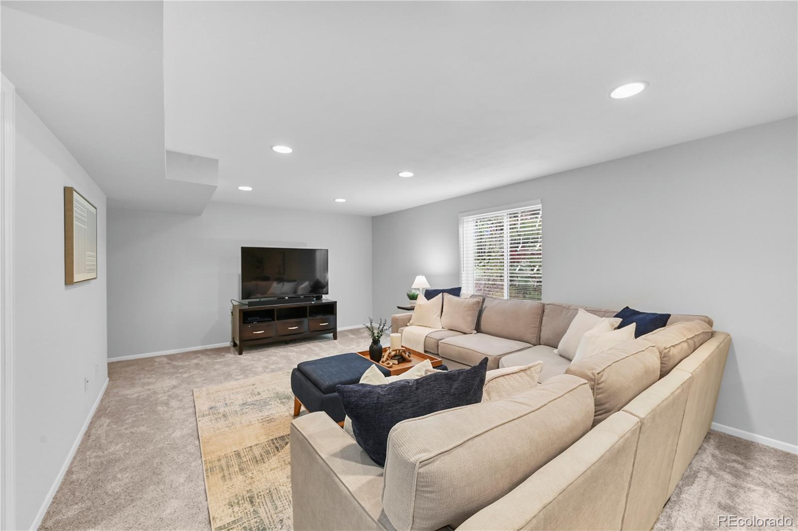 8896 W Prentice Avenue