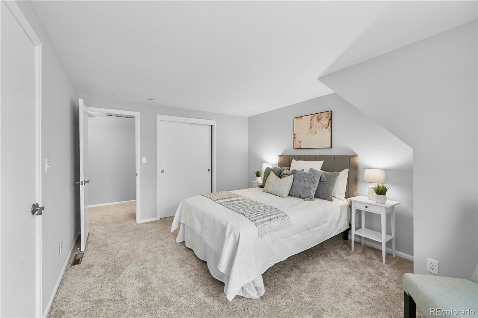 8896 W Prentice Avenue