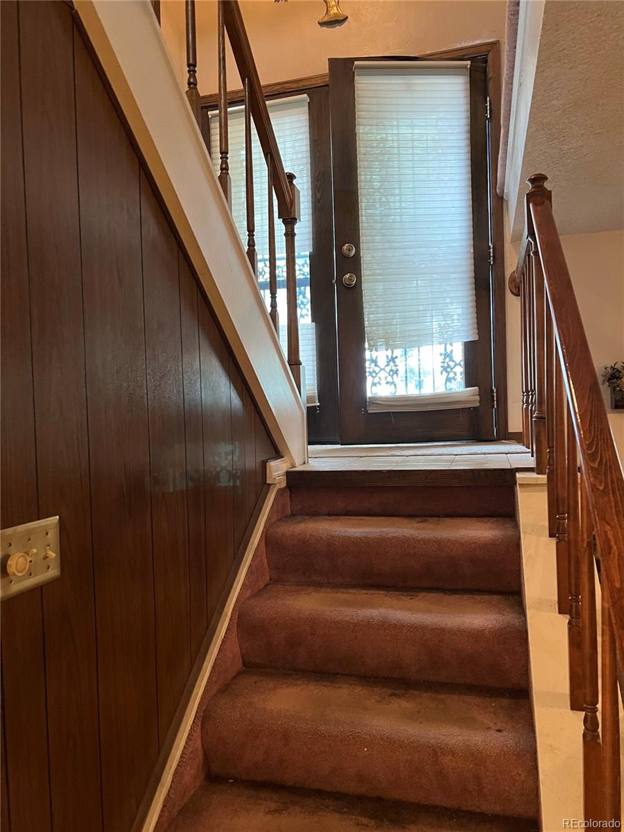 4725 Nightingale Drive