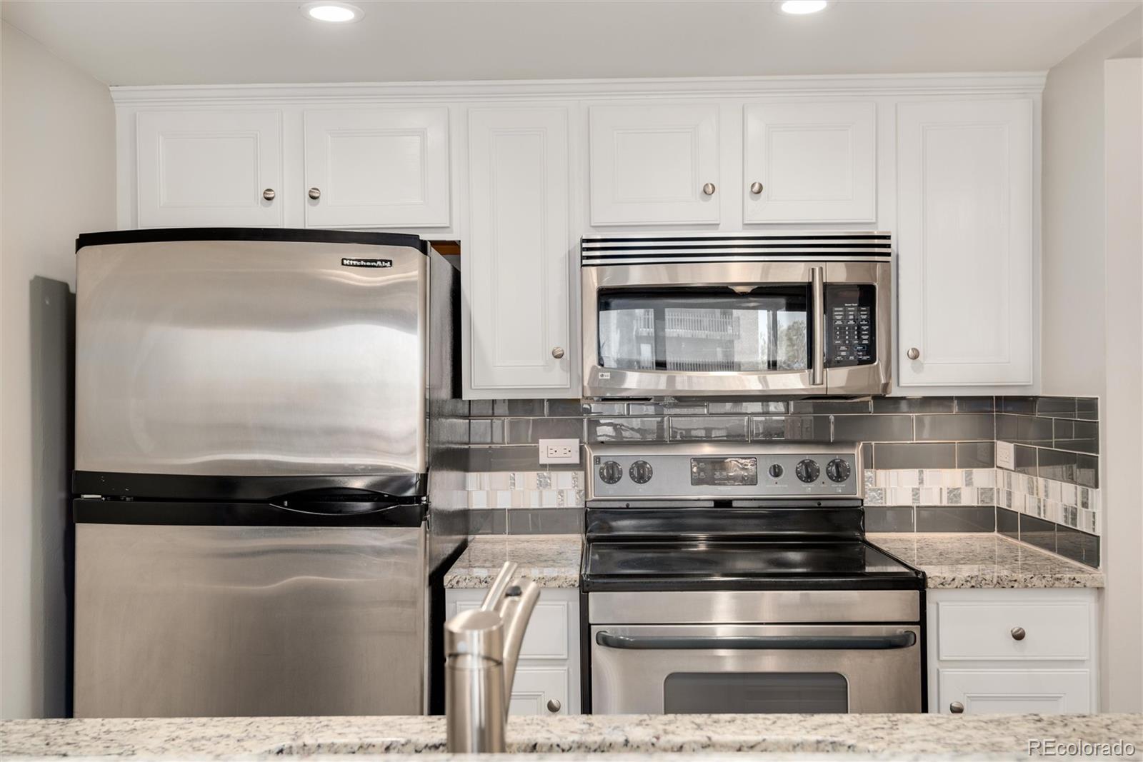 400 S Lafayette Street Unit: 705