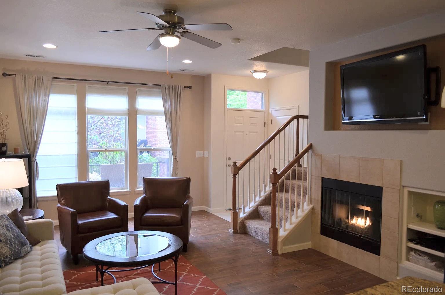 8925 E Nichols Place