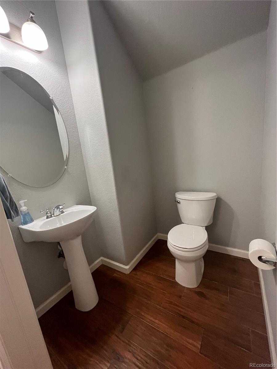 8925 E Nichols Place