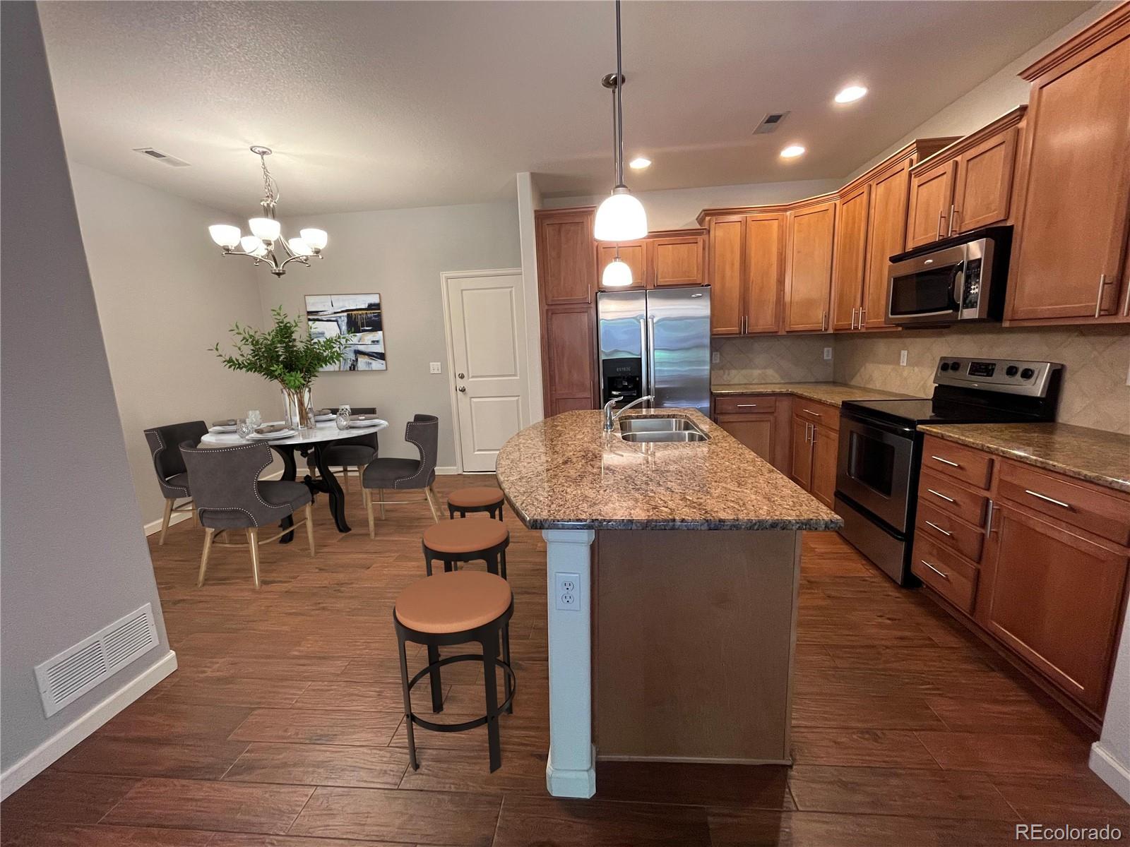 8925 E Nichols Place