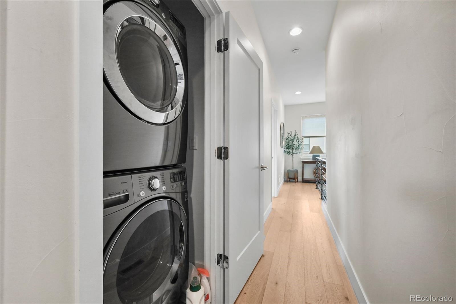 4031 W Conejos Place