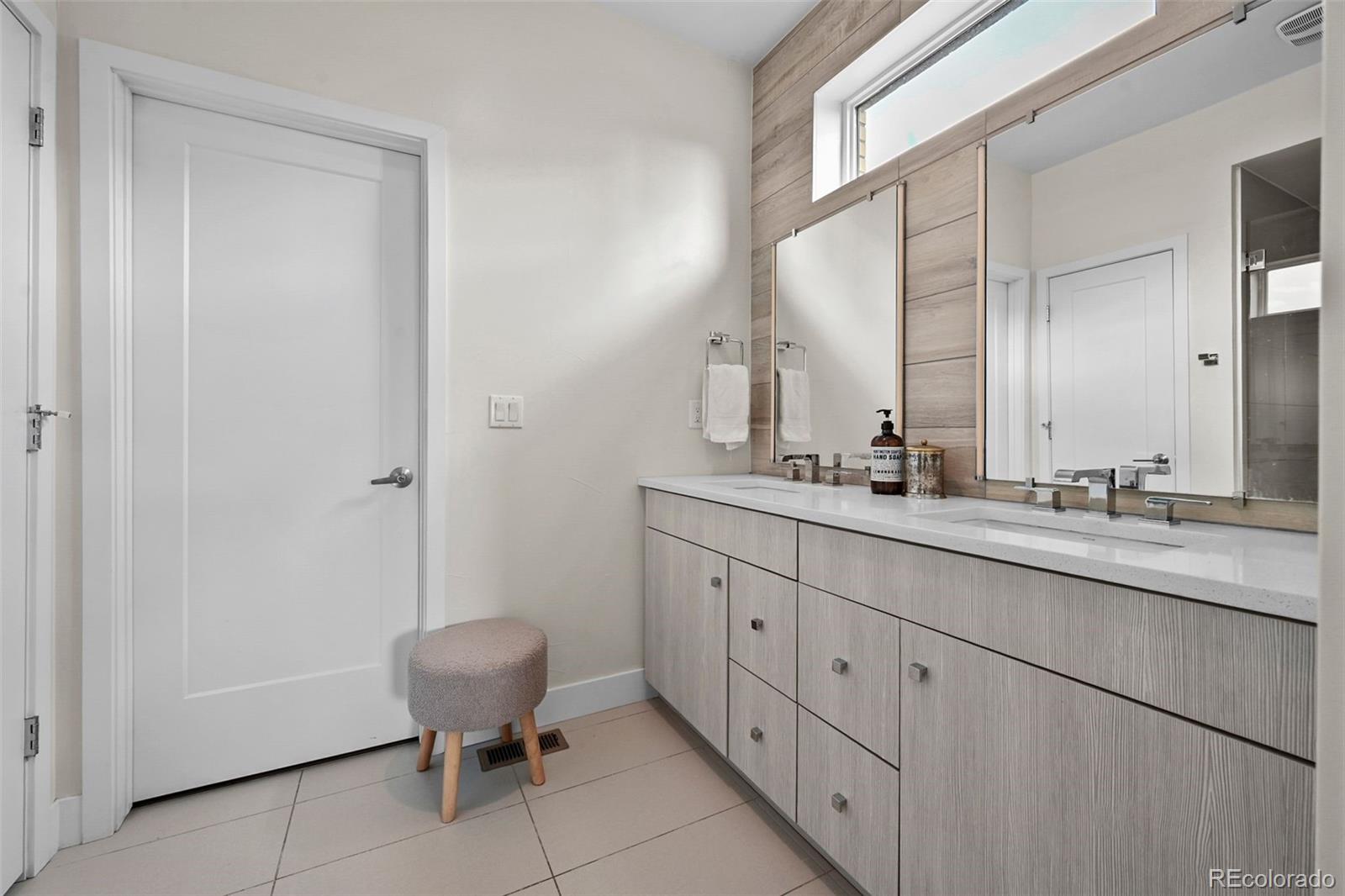 4031 W Conejos Place