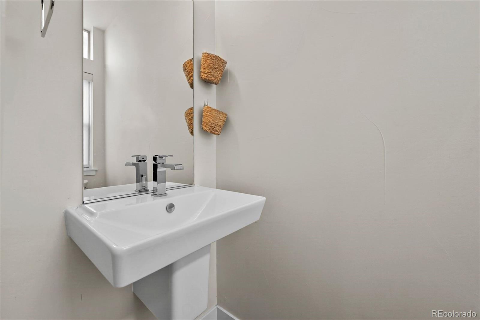 4031 W Conejos Place