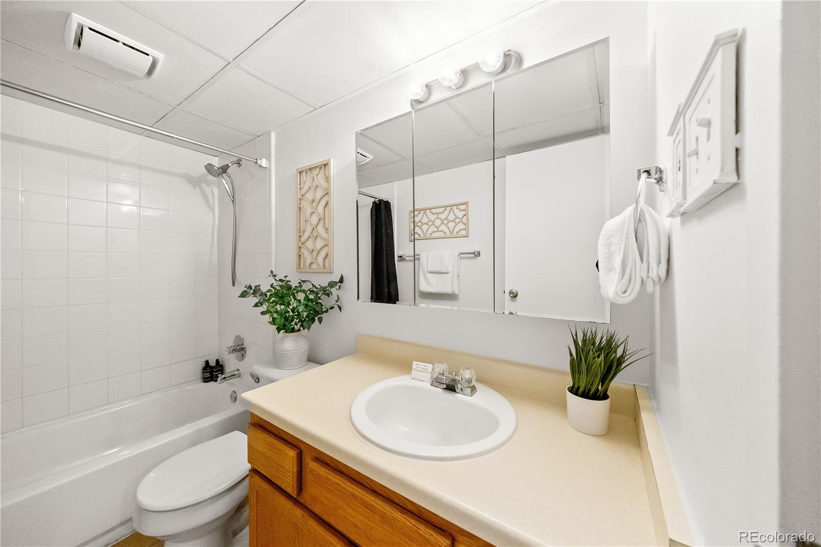 2225 Buchtel Boulevard Unit: 1007