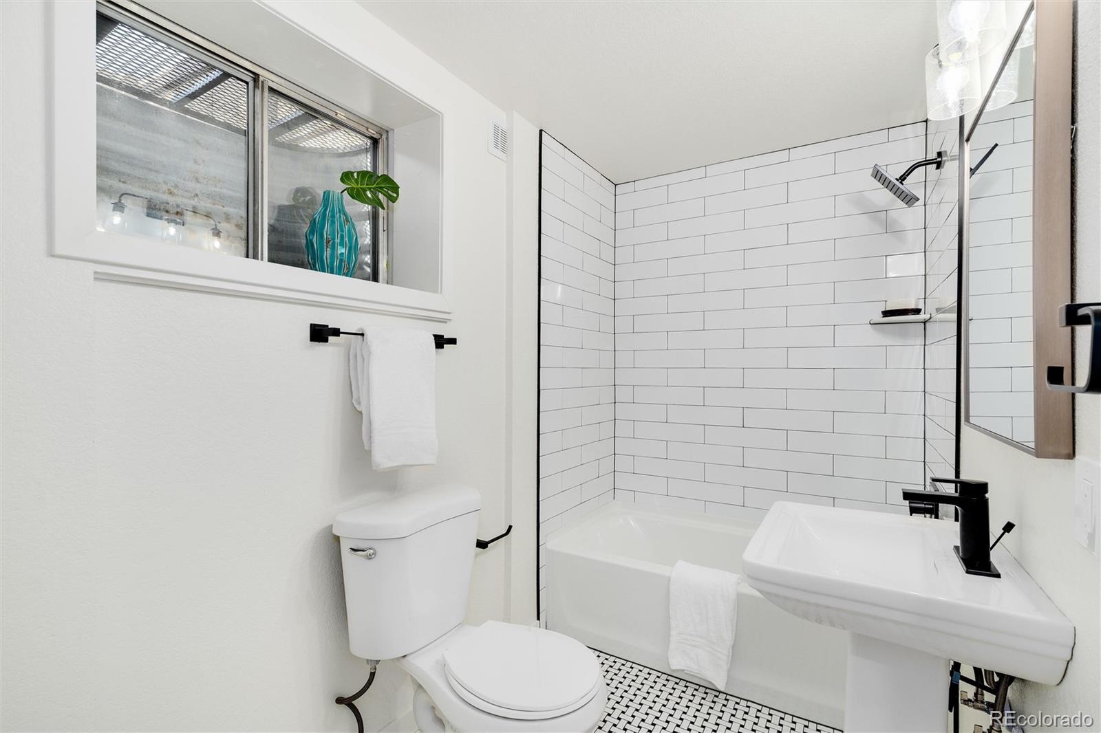 1986 S Cherry Street