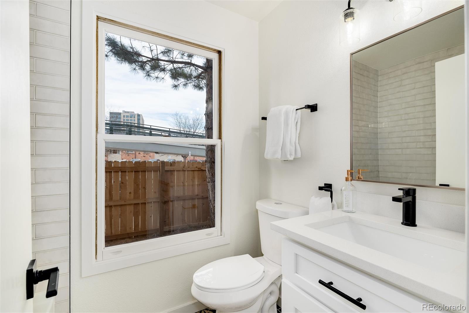 1986 S Cherry Street