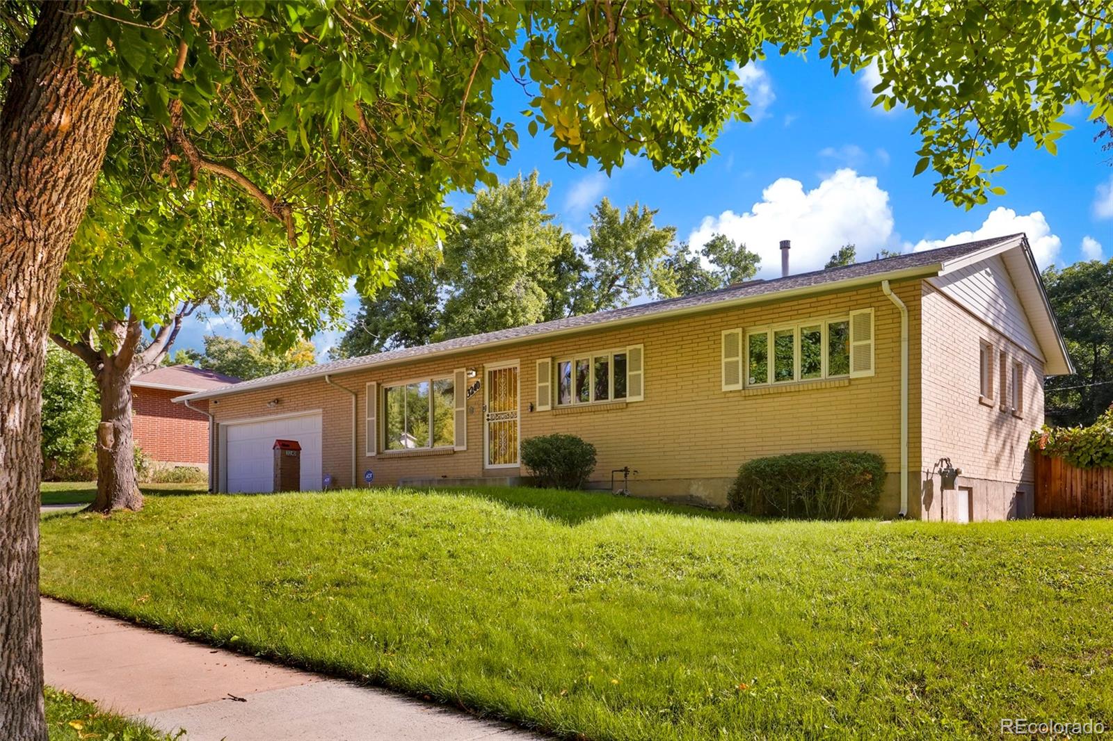 3240 S Lowell Boulevard