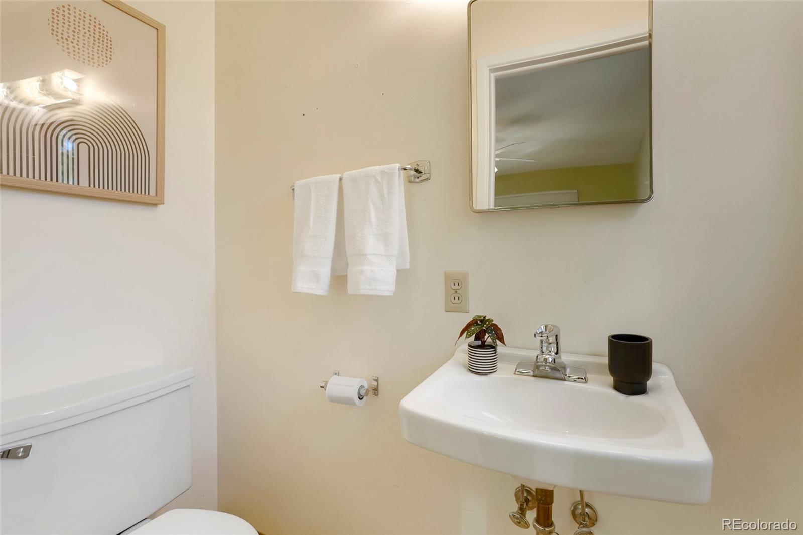 3240 S Lowell Boulevard