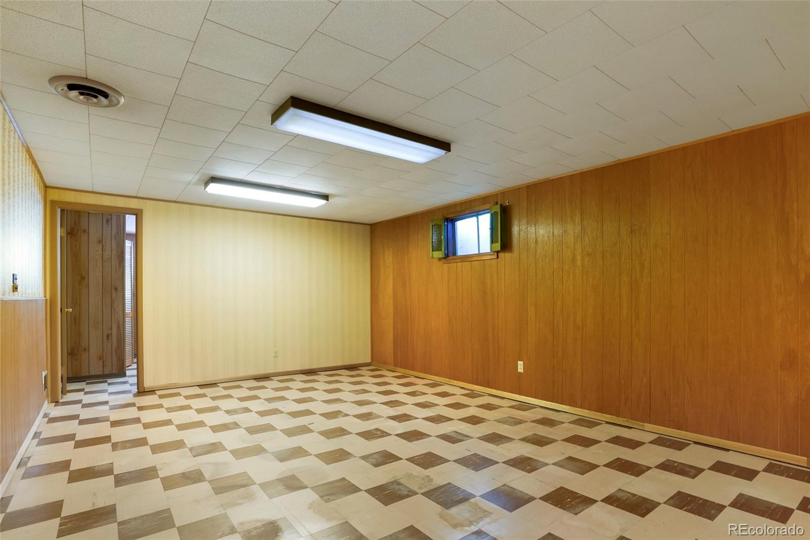 3240 S Lowell Boulevard