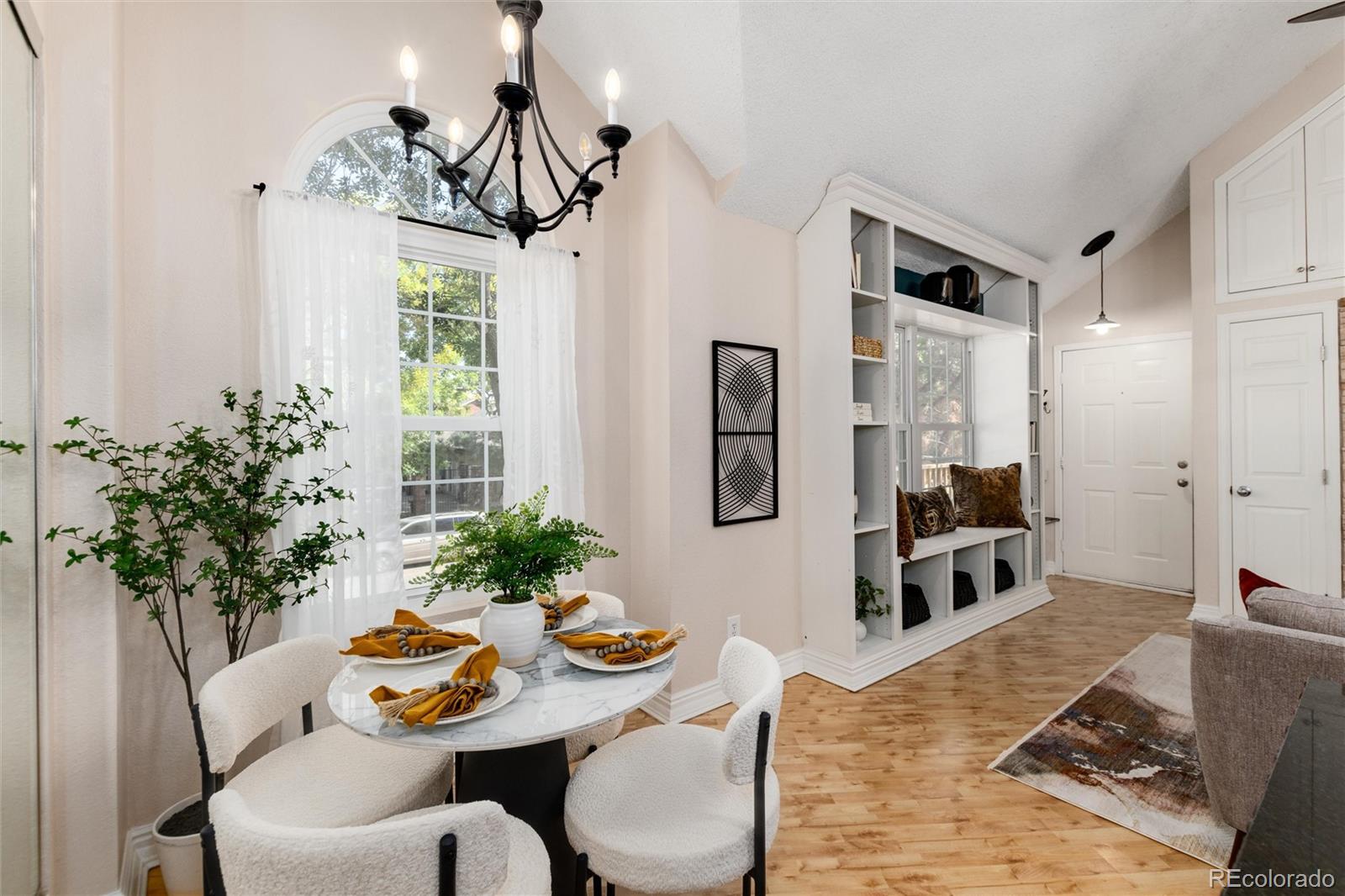 4923 S Carson Street Unit: 212