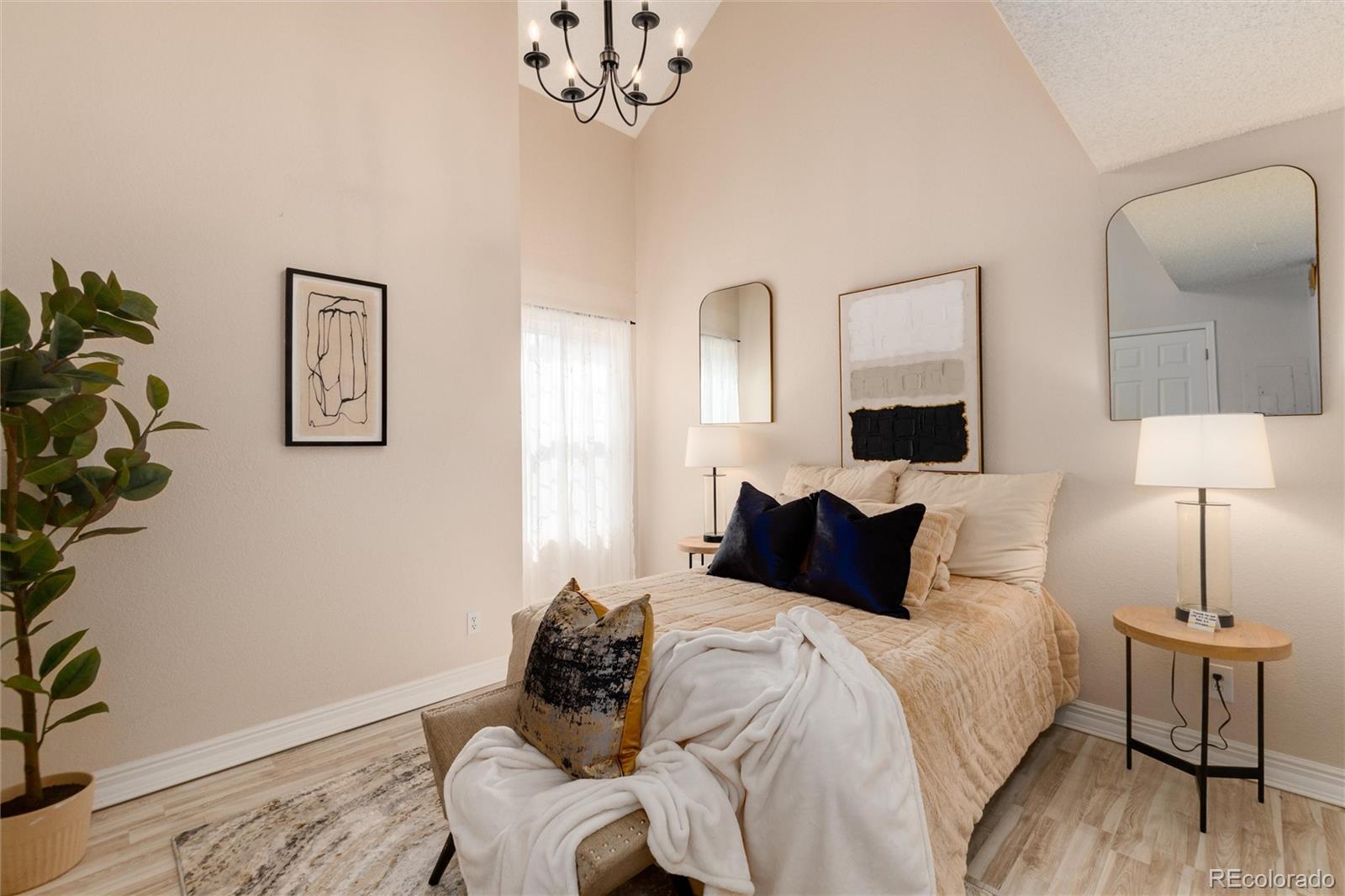 4923 S Carson Street Unit: 212