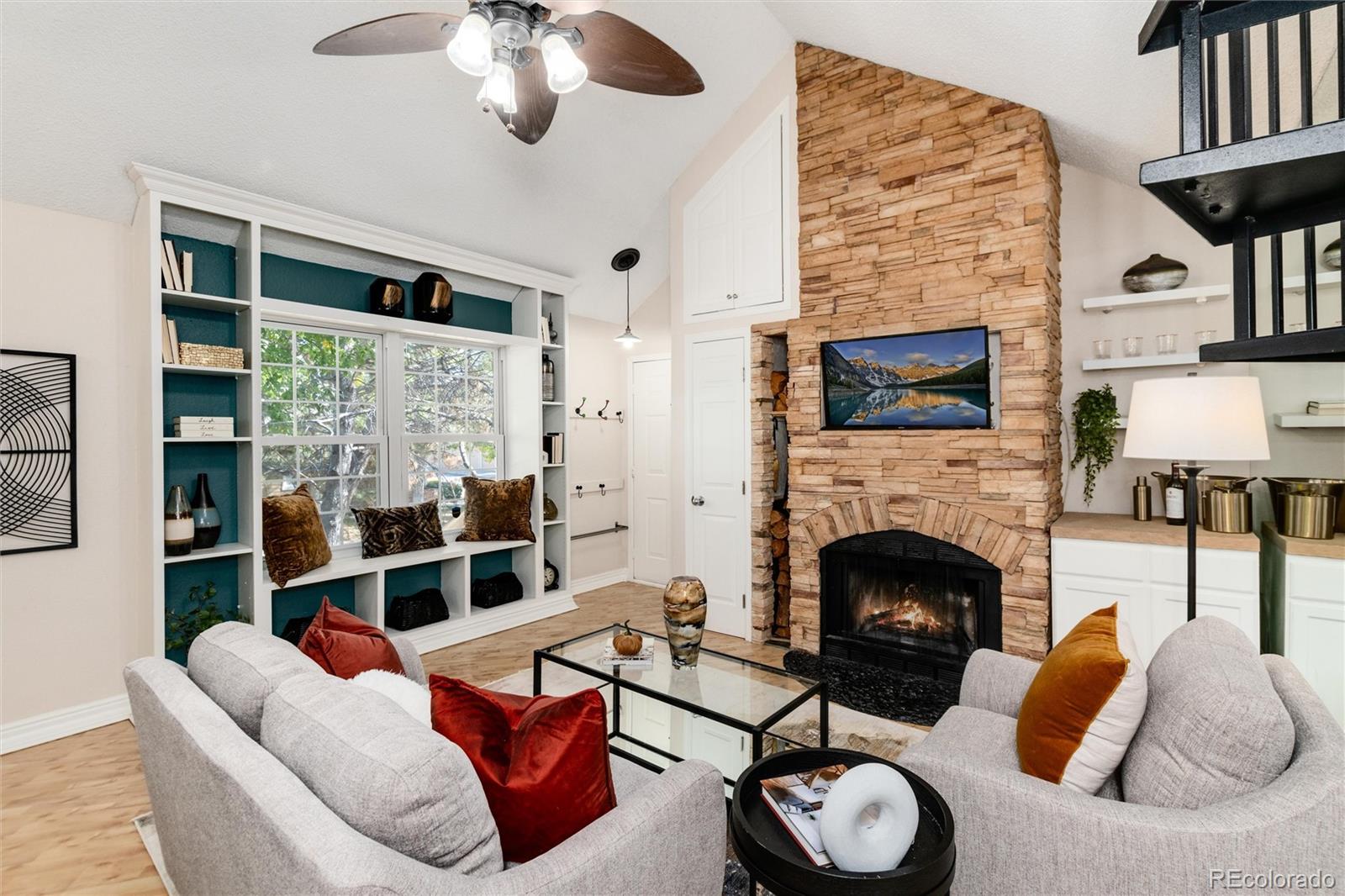 4923 S Carson Street Unit: 212