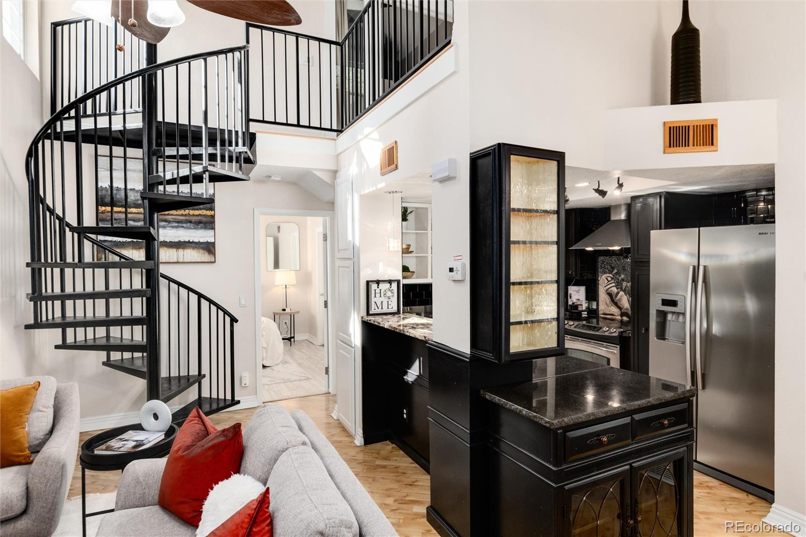 4923 S Carson Street Unit: 212