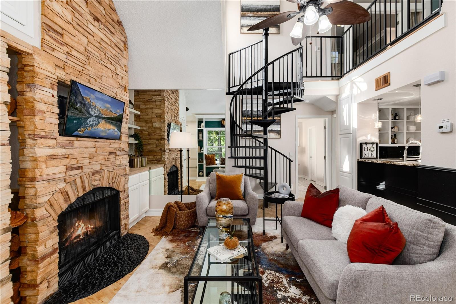 4923 S Carson Street Unit: 212