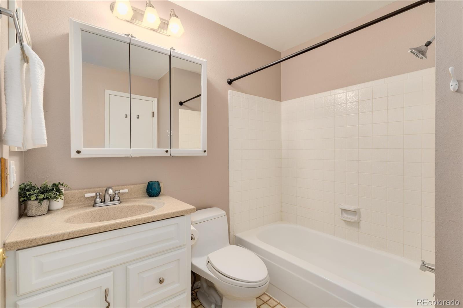 10212 W Dartmouth Avenue