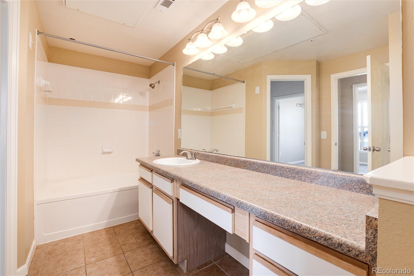 7463 S Quail Circle Unit: 336