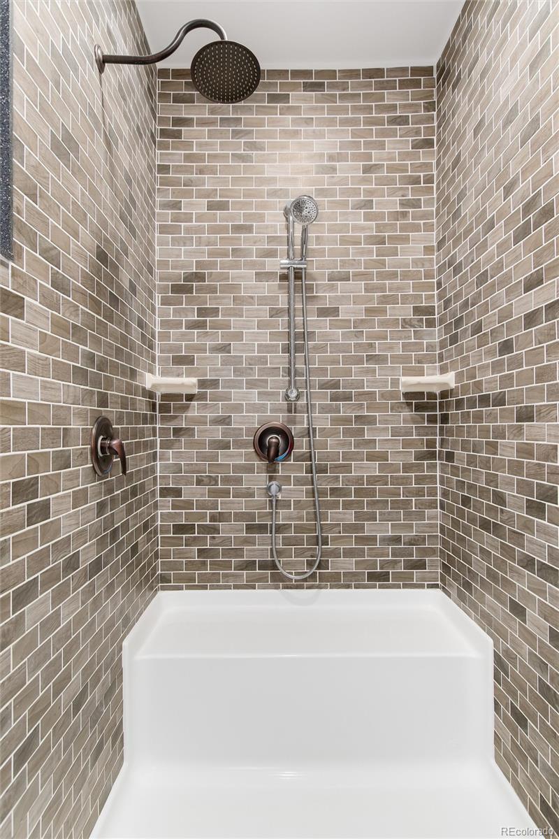 1956 W Wolfensberger Road