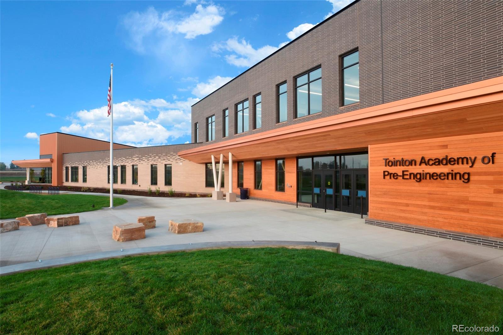 6911 W 3rd Street Unit: 915