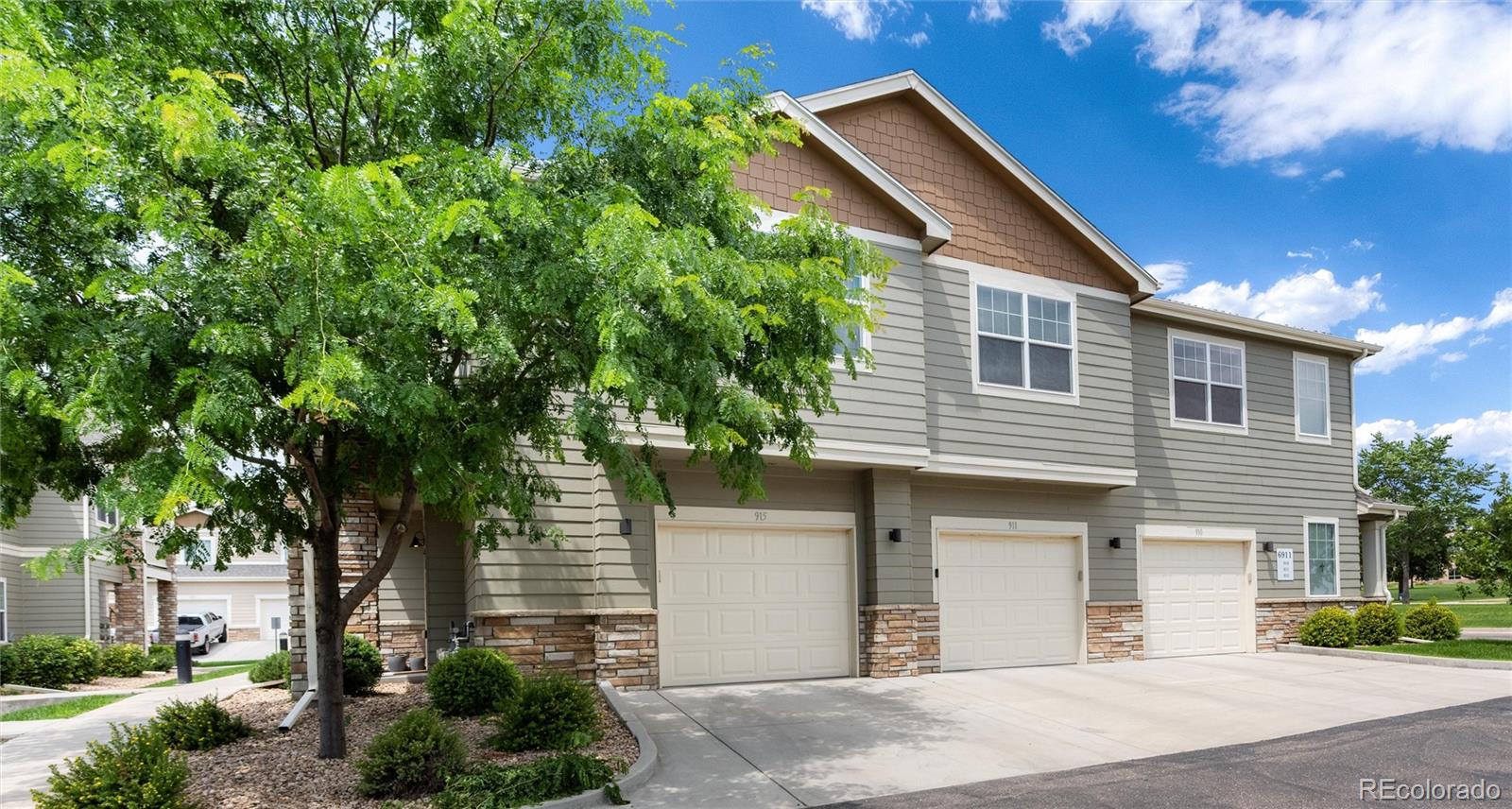 6911 W 3rd Street Unit: 915