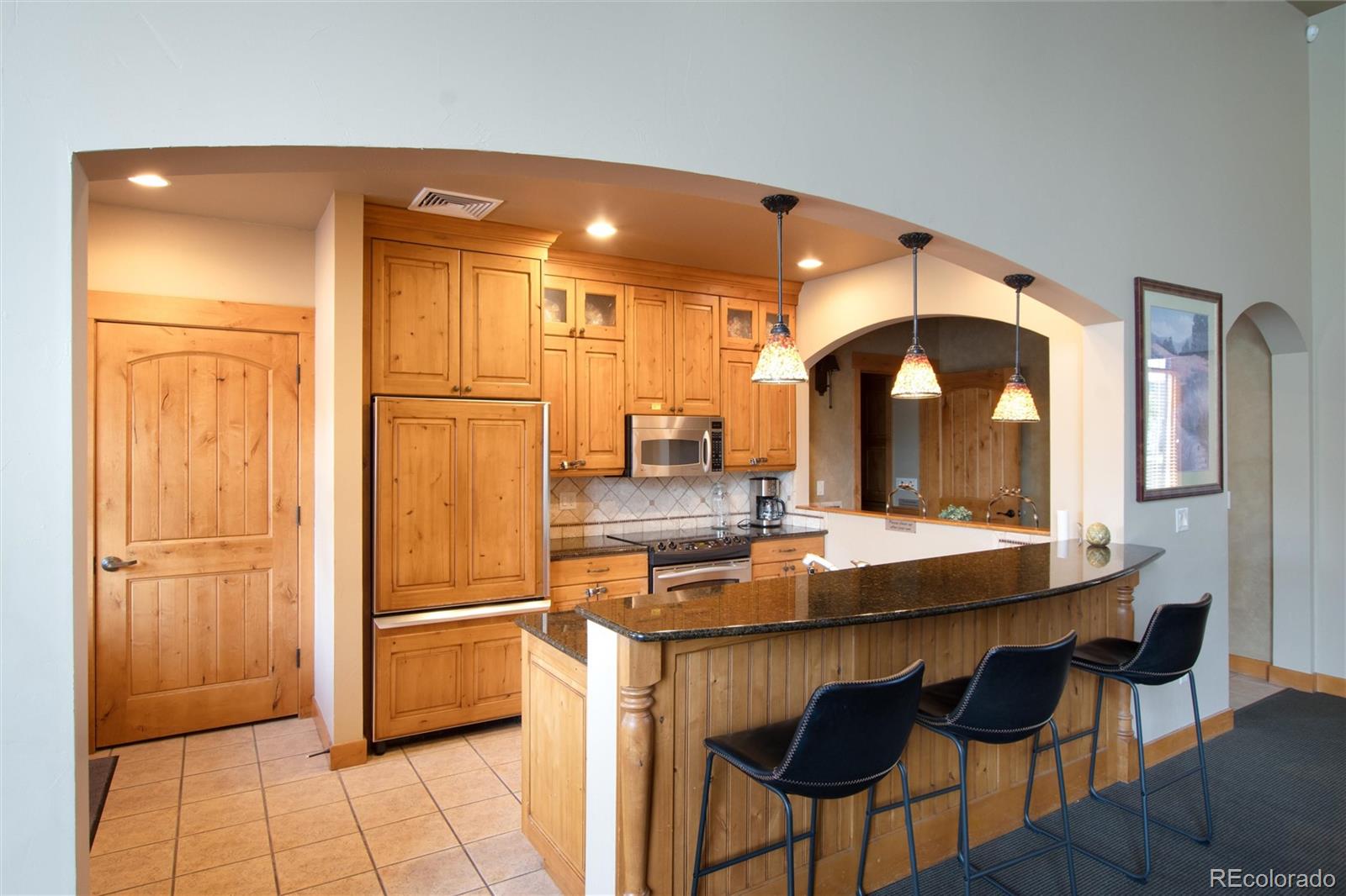 6911 W 3rd Street Unit: 915