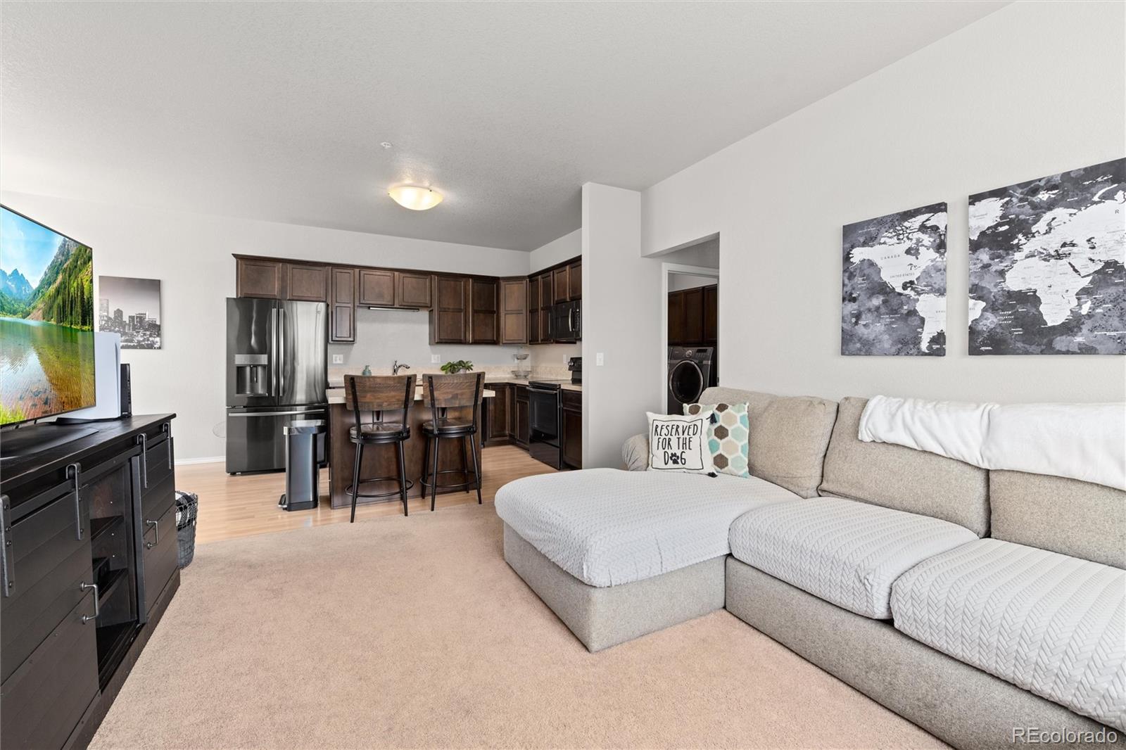 6911 W 3rd Street Unit: 915