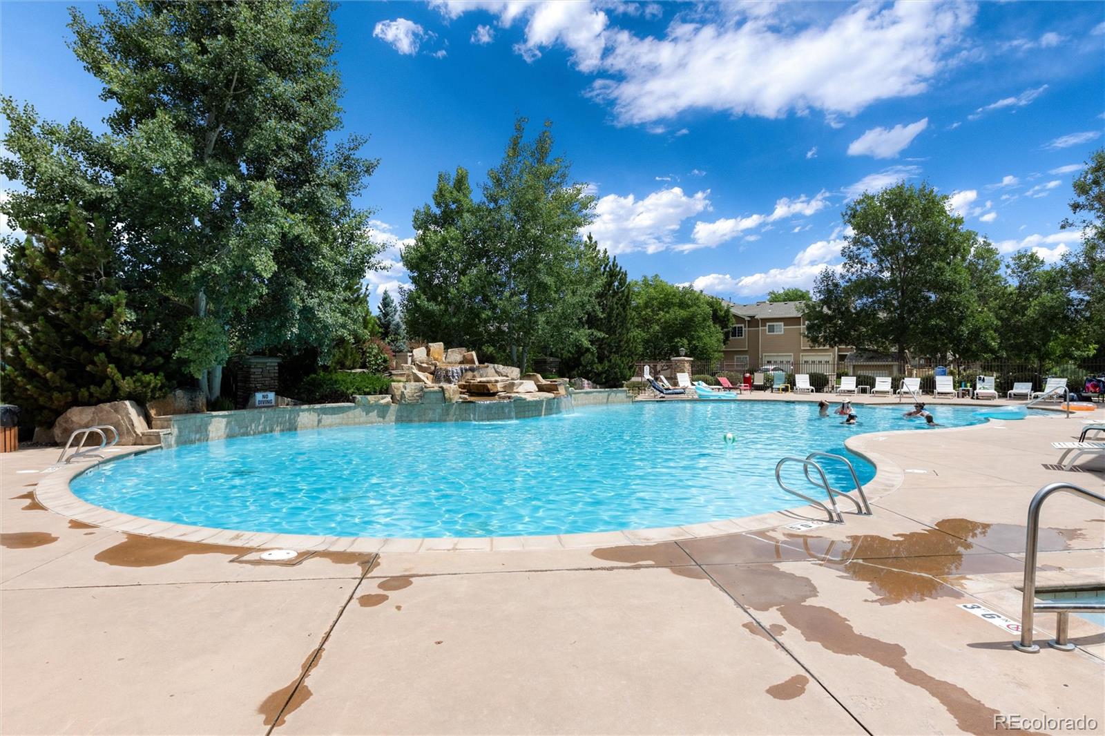 6911 W 3rd Street Unit: 915