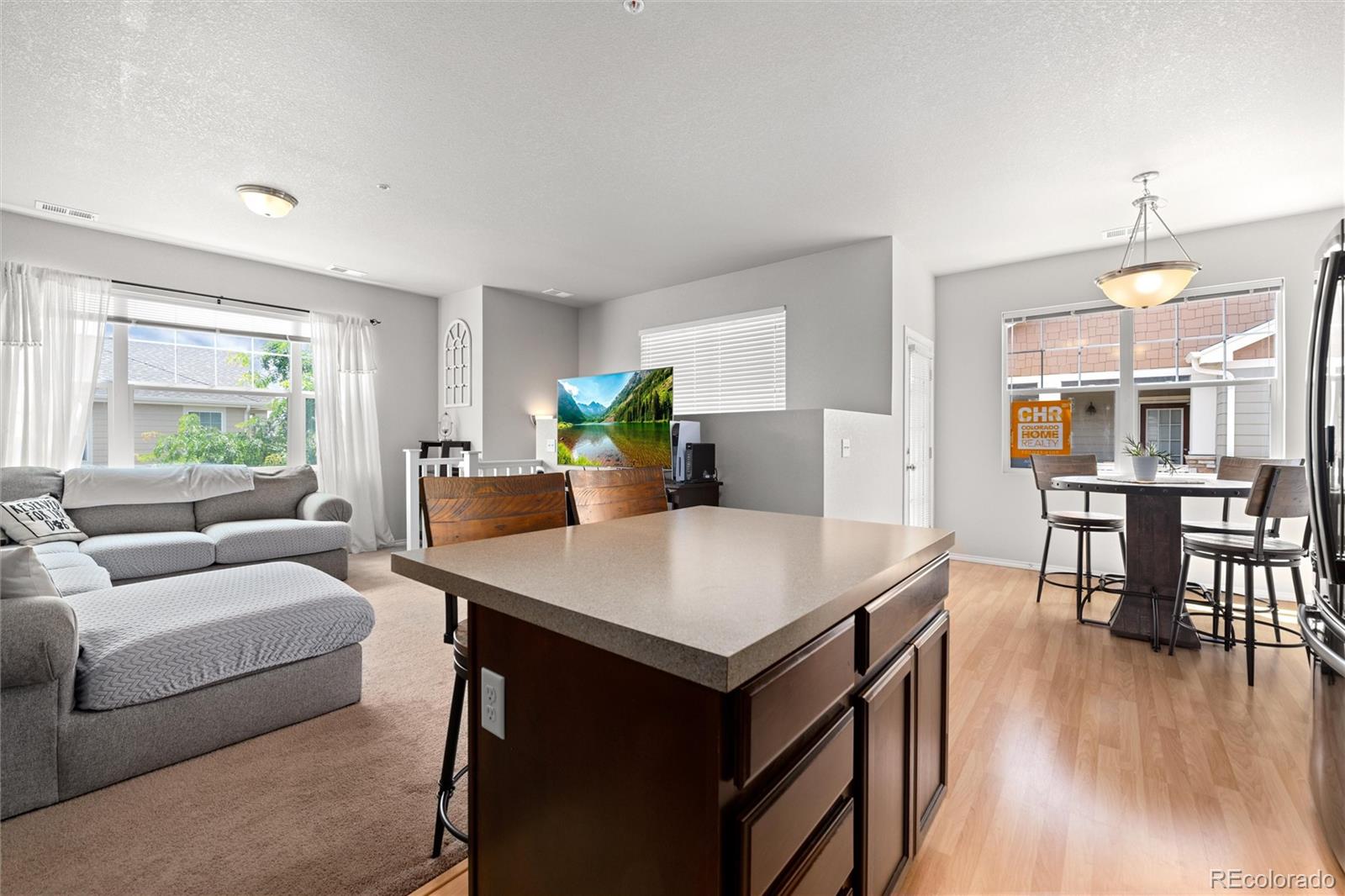 6911 W 3rd Street Unit: 915