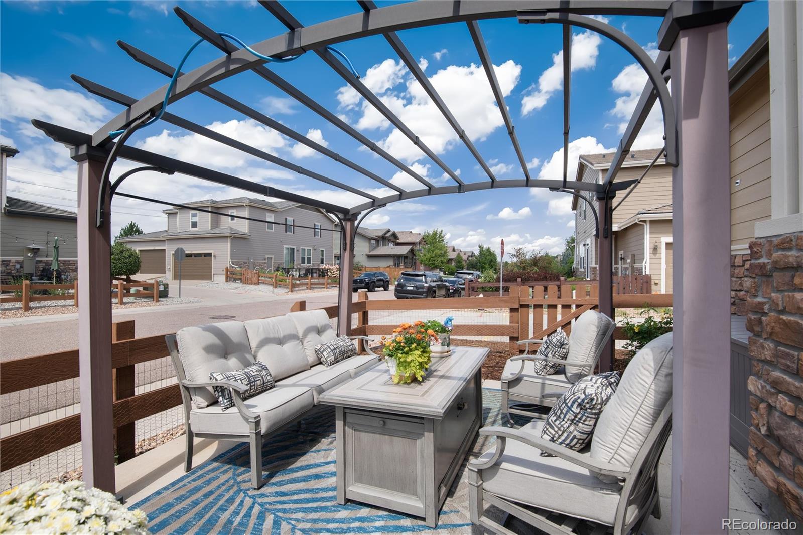 10136 Tall Oaks Street